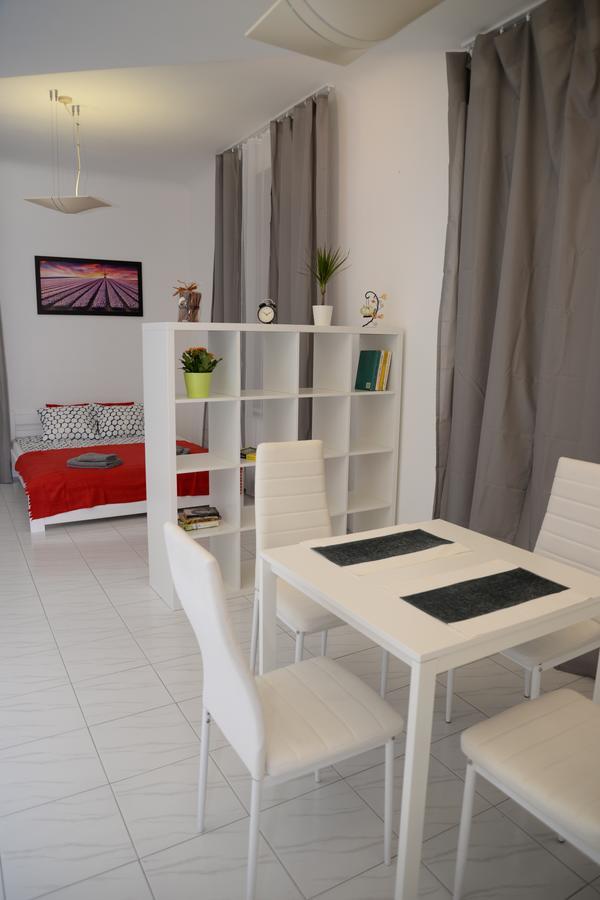 Fox Center Rooms Warschau Buitenkant foto